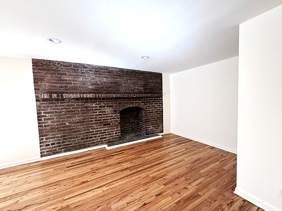 3rd image of 414 W 22nd St APT 2