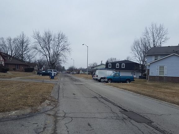 4th image of 10113 E Penrith Dr