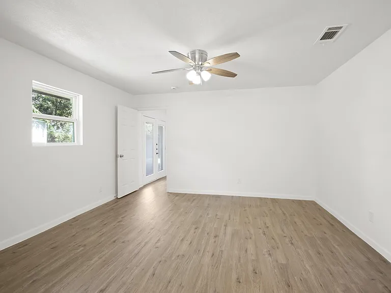24607 Green Moss Dr — Photo 13