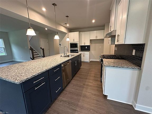 3rd image of 1145 Egret Ln