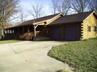 1153 Lake Lola Ave, Greenville, IL 62246