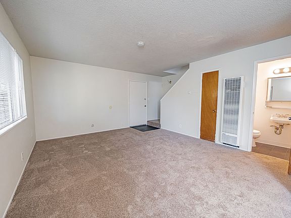 3rd image of 2515 Bartlett St APT 4