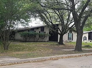 4032 Random Cir, Garland, TX 75043