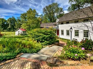 19 Hollow Brook Rd, Tewksbury Twp, NJ 07830