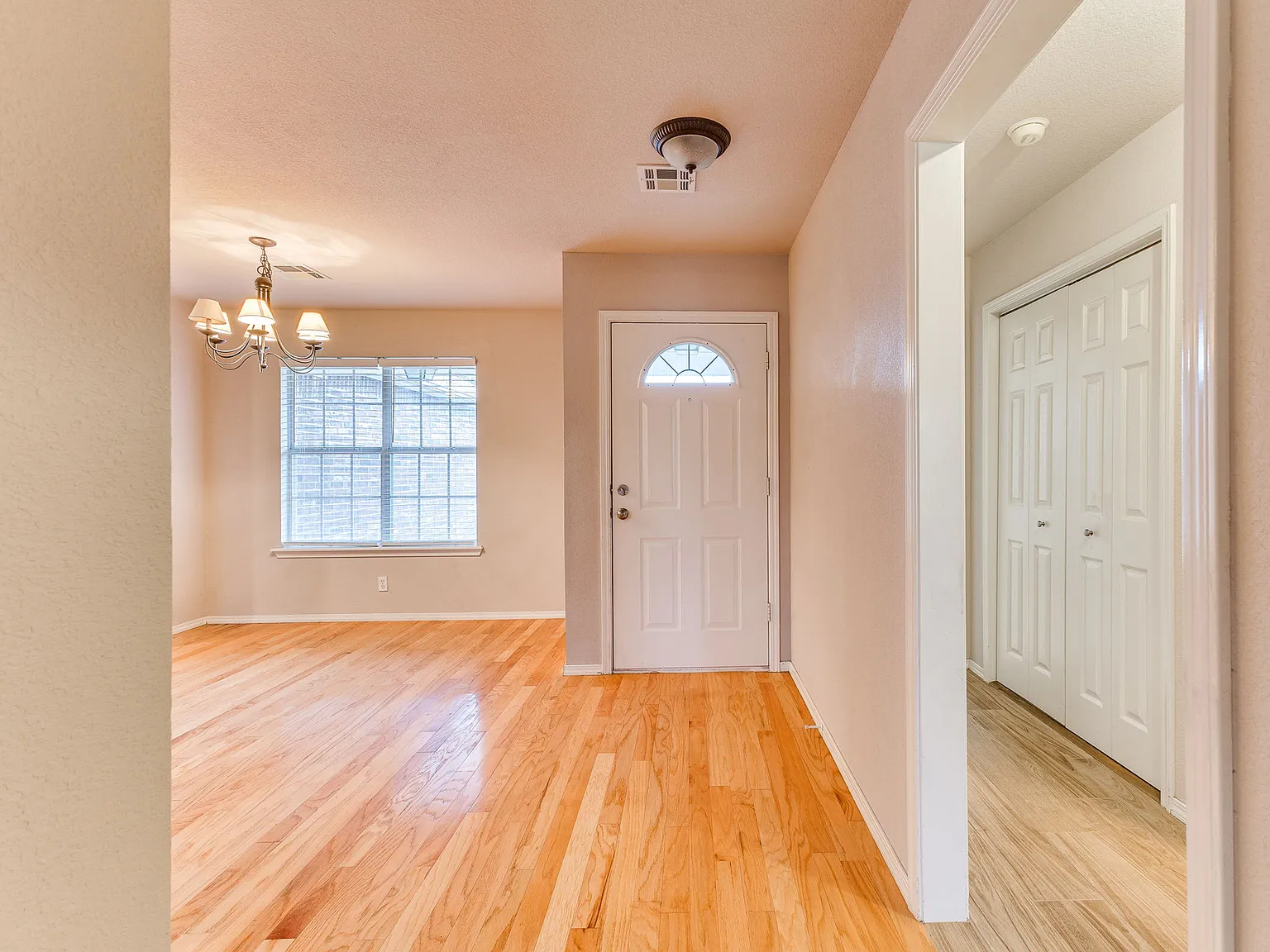 Arrowood Dr, Claremore — Photo 2