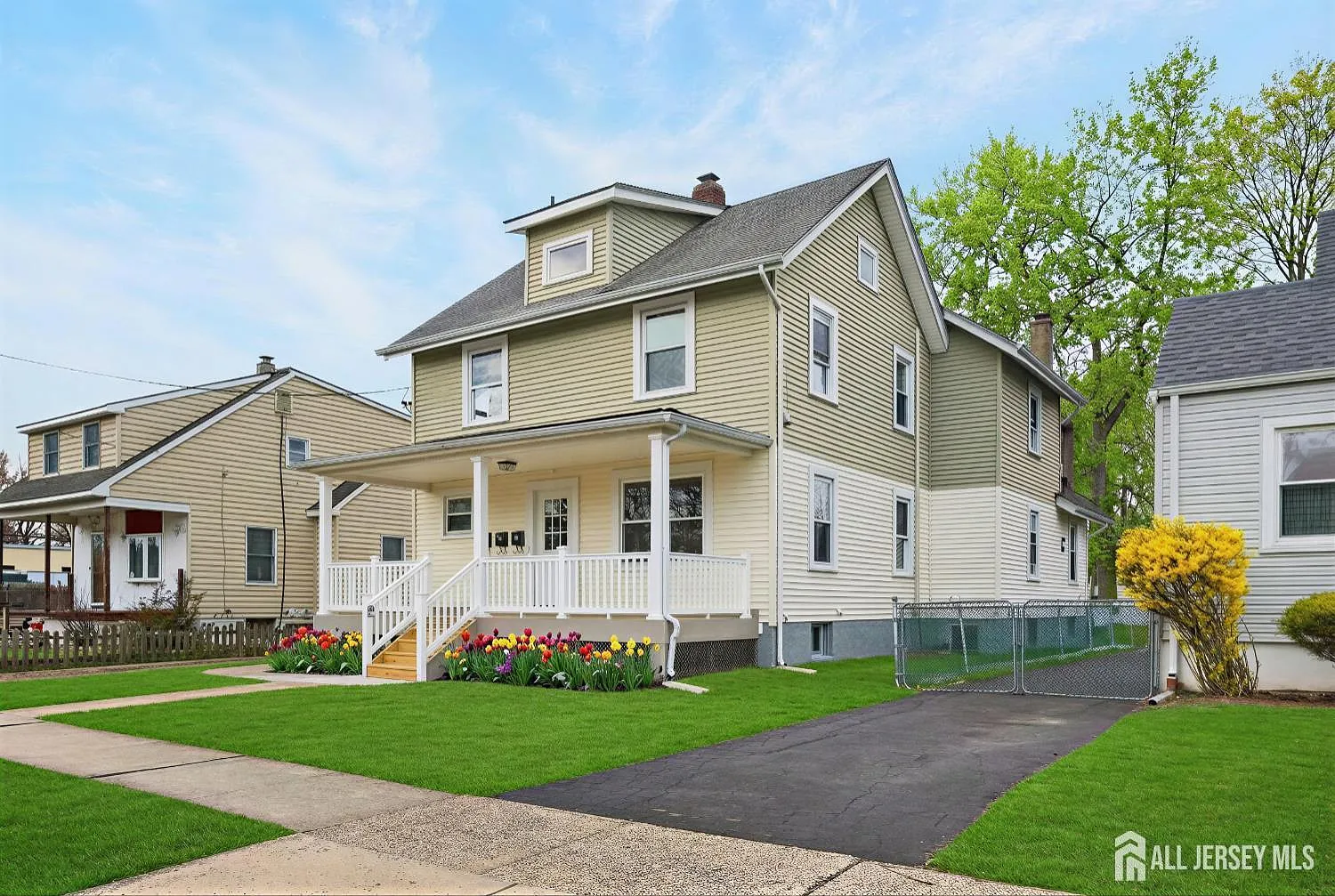 1 bed, 1.0 bath, $2,050 — Photo 1