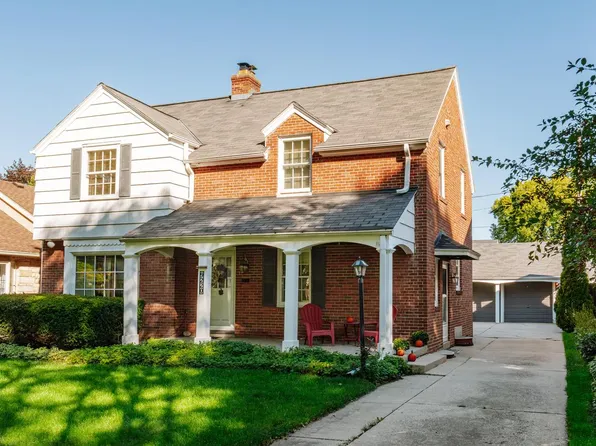 9220 Harding BOULEVARD, Wauwatosa, WI 53226