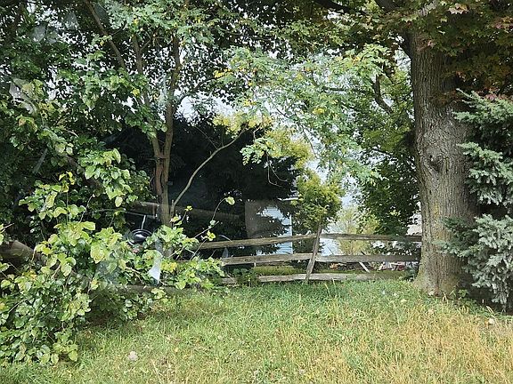 2nd image of 12268 Metcalf Rd