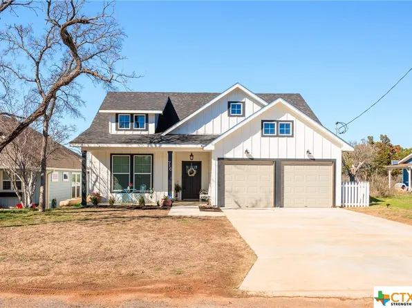 716 Maple Ln, Cottonwood Shores, TX 78657