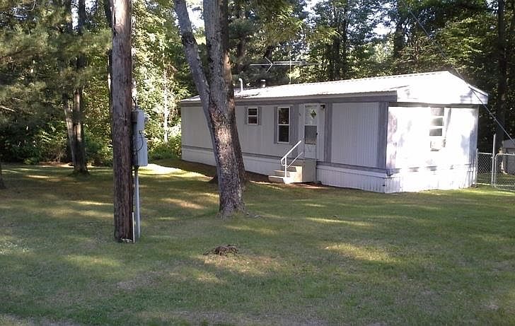 1st image of 4 Grove Ave