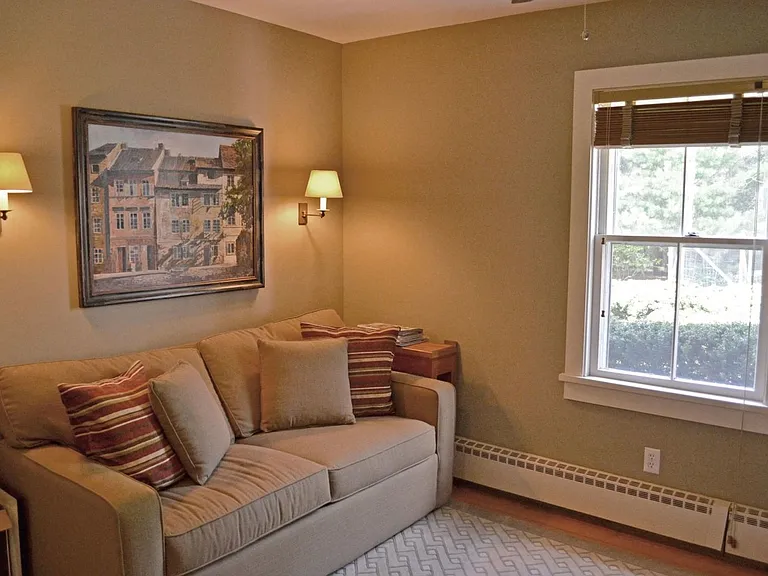 55 McGuirk St — Photo 4