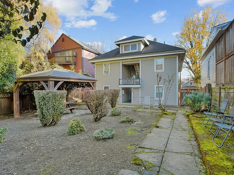 2717 SW 2nd Ave #1 — Photo 16