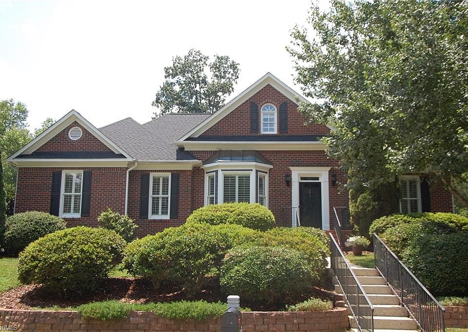 1st image of 811 Haddington Ct