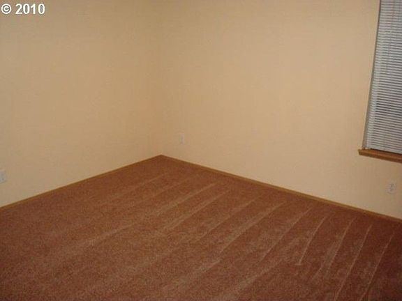 5th image of 4000 NE 109th Ave Unit 235C