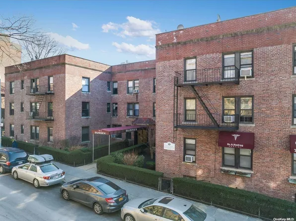 139-12 84th Drive #3B, Briarwood, NY 11435