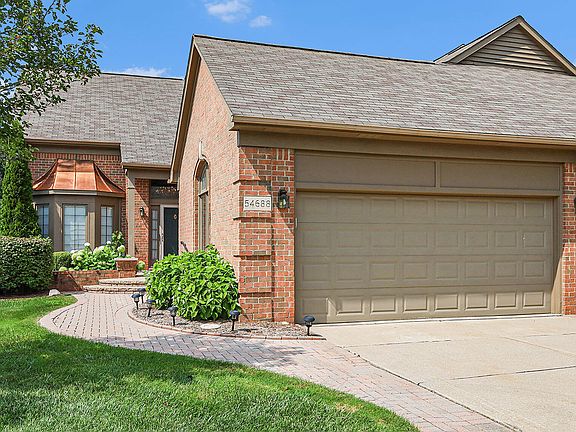 2nd image of 54688 Bellingham Dr