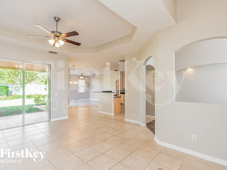 2081 Nuremberg Blvd — Photo 2