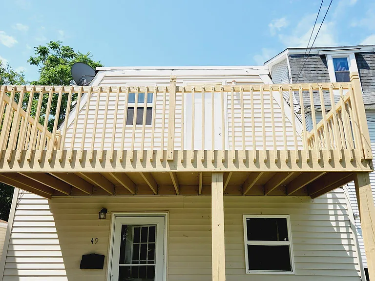 blue skies! come out on the porch and enjoy the ocean breeze!