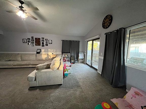 4th image of 2801 Loraine Pl
