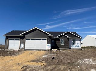 1812 S 5th St, Eldridge, IA 52748