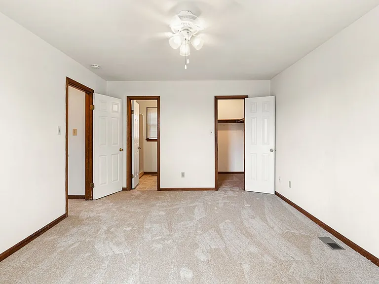 868 Avatar Dr — Photo 24