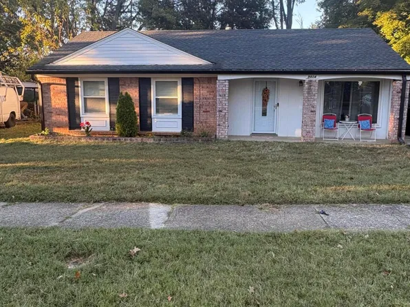 9814 Farnham Dr, Louisville, KY 40223