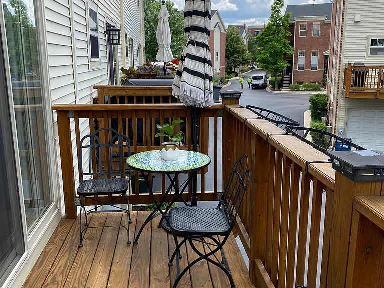 balcony