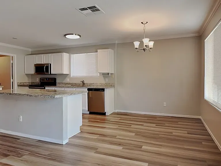 10230 W Townley Ave — Photo 13
