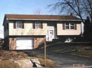 65 Glenbrook Rd, Leola, PA 17540