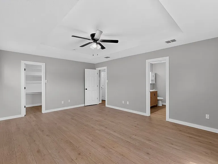 13291 Guerin Dr — Photo 27