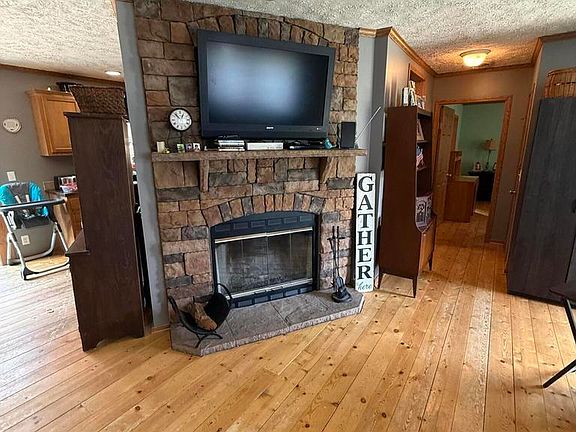 2nd image of 755 Slate Branch Rd