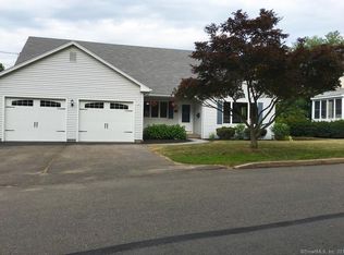 98 S Front St, Middletown, CT 06457