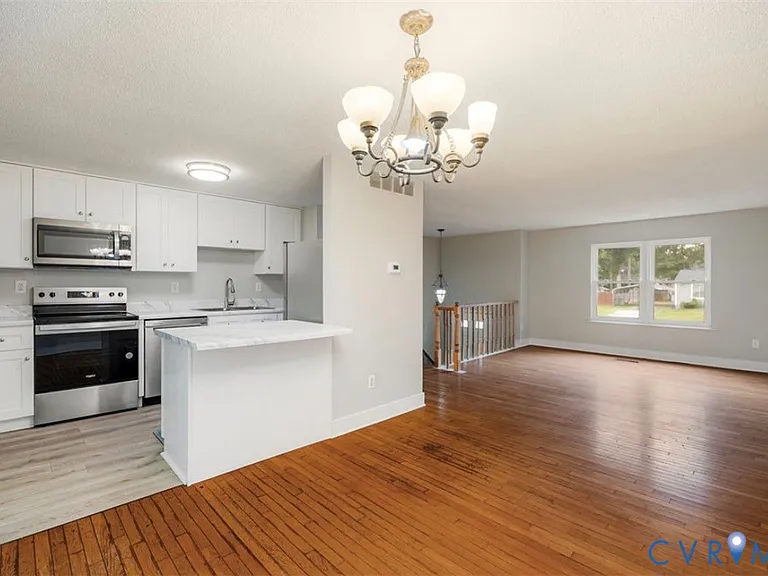 5712 Willowbranch Dr — Photo 8