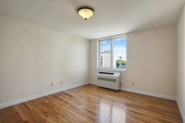 Rented by Compass | media 9