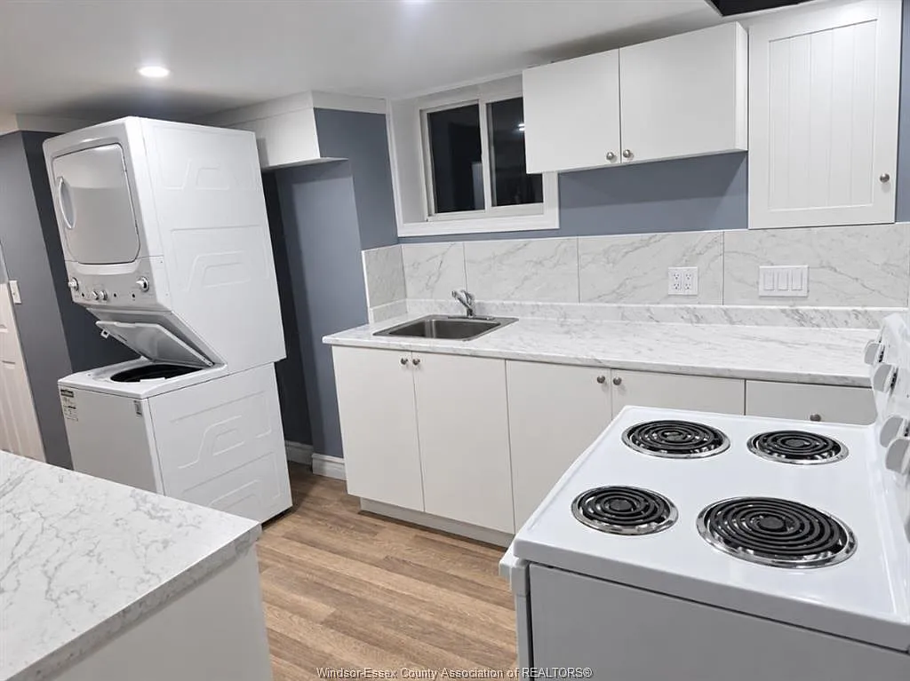 2 bed, 950 sqft, $2,000 — Photo 3