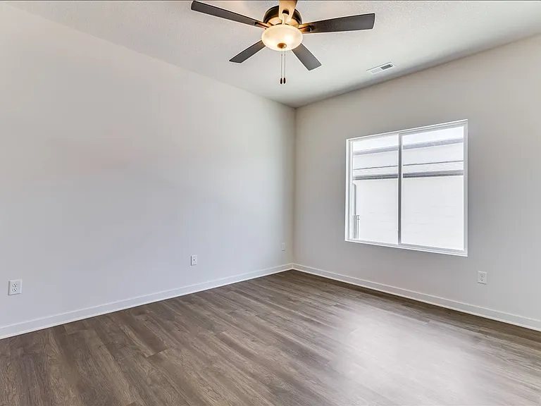 3440 E Thunder St — Photo 13