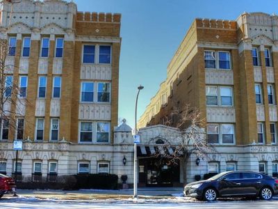 4240 N Clarendon Ave APT 209S, Chicago, IL, 60613