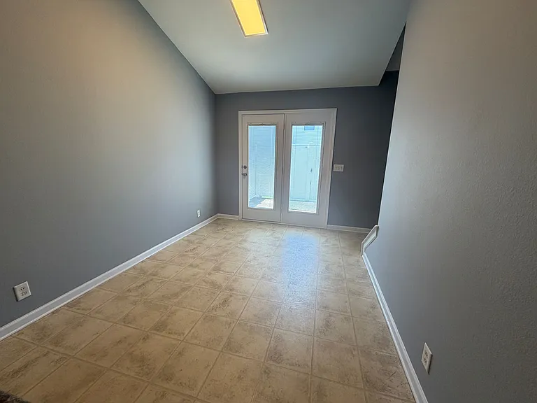 1025 Maricopa Dr — Photo 4
