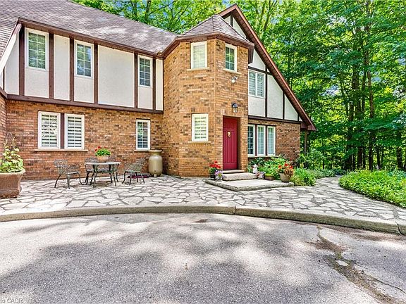 2nd image of 110 Grand Ridge Dr