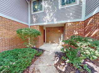 159 Corbins Mill Dr, Dublin, OH 43017
