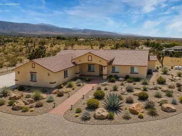 11926 Golden View Rd, Pinon Hills, CA 92372