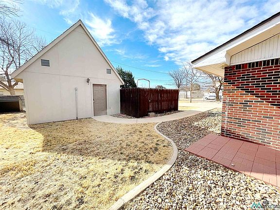3rd image of 137 Oklahoma Dr