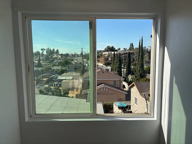 121 S Carmelita Ave #B — Photo 10