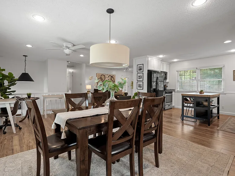 3601 Bridge Manor Dr — Photo 16