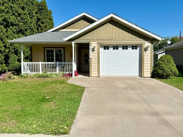 612 N Prairie St, Lake City, MN 55041
