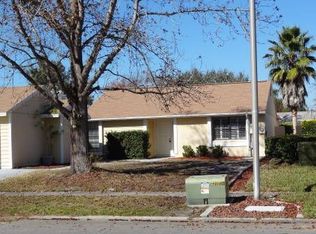 3240 Fox Lake Dr, Tampa, FL 33618