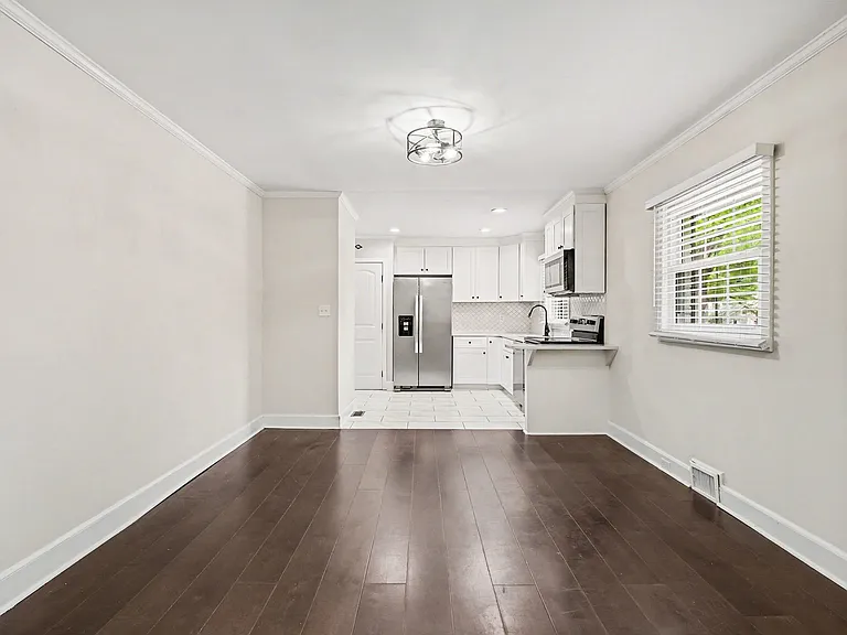 782 Union St S — Photo 10