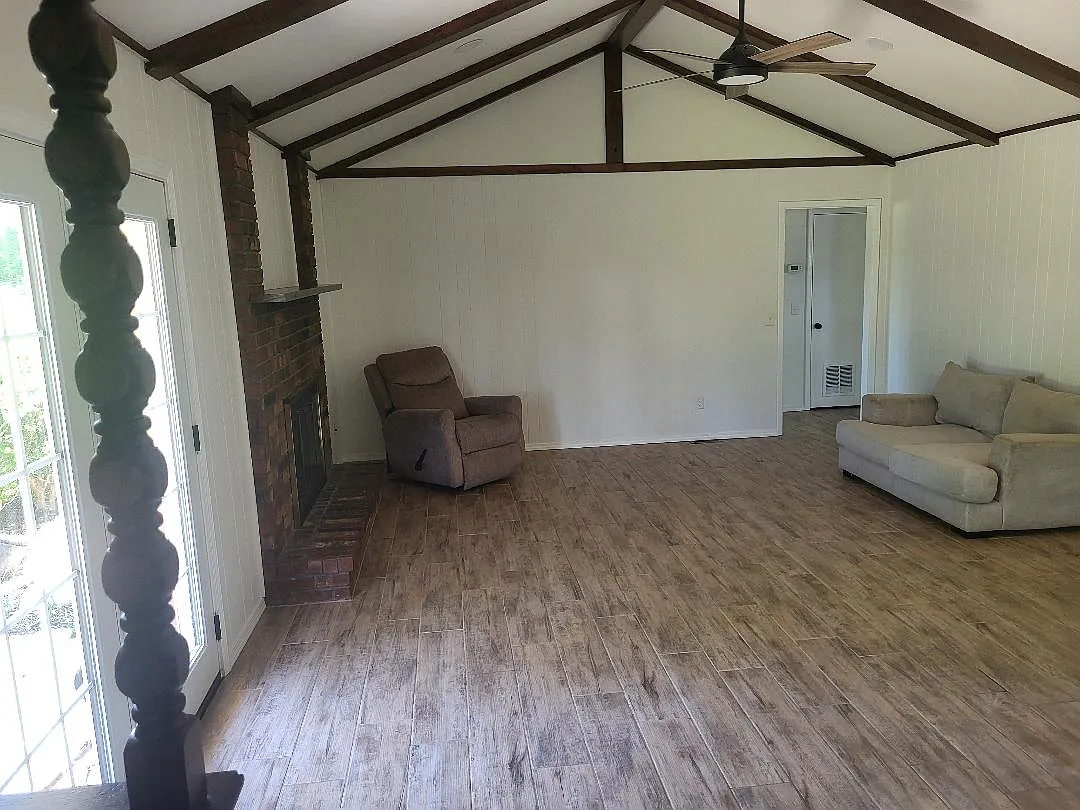 3 bed, 1450 sqft, $1,950 — Photo 3