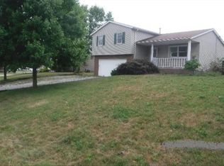 8225 Turquoise Ave NE, Canton, OH 44721