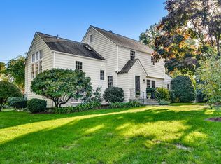 28 Park Pl, Darien, CT 06820